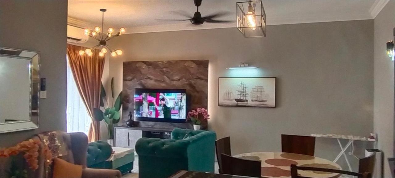Cmk Apartmen Mutiara Tower 3 Bedroom Kota Bharu#Netflix Екстер'єр фото