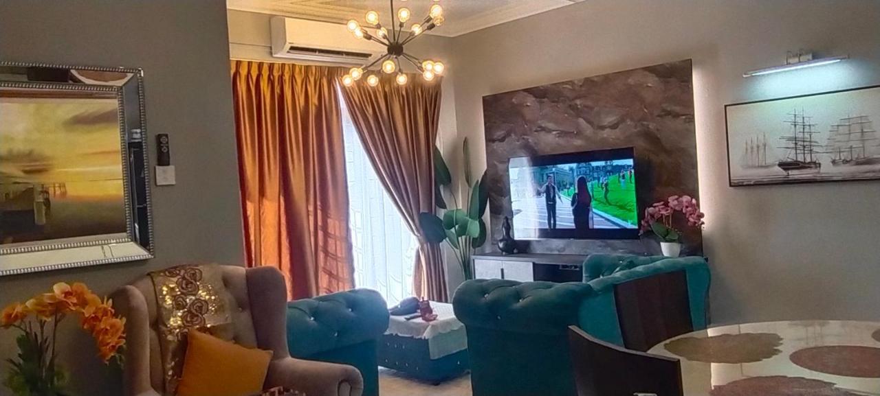 Cmk Apartmen Mutiara Tower 3 Bedroom Kota Bharu#Netflix Екстер'єр фото